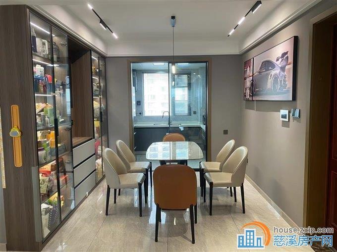 悦华府豪装70万带车位 黄金楼层 浙师大