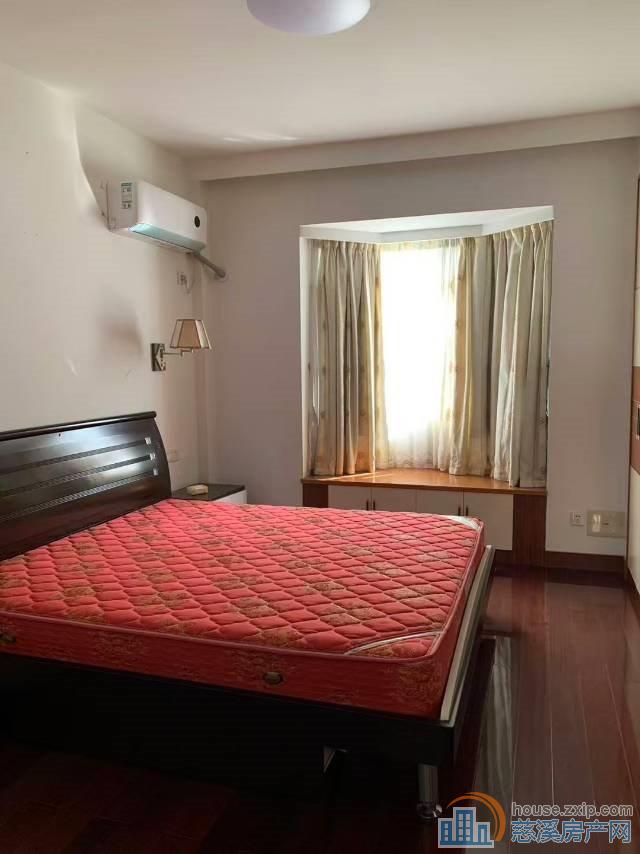 彩虹家园 二室 2100元