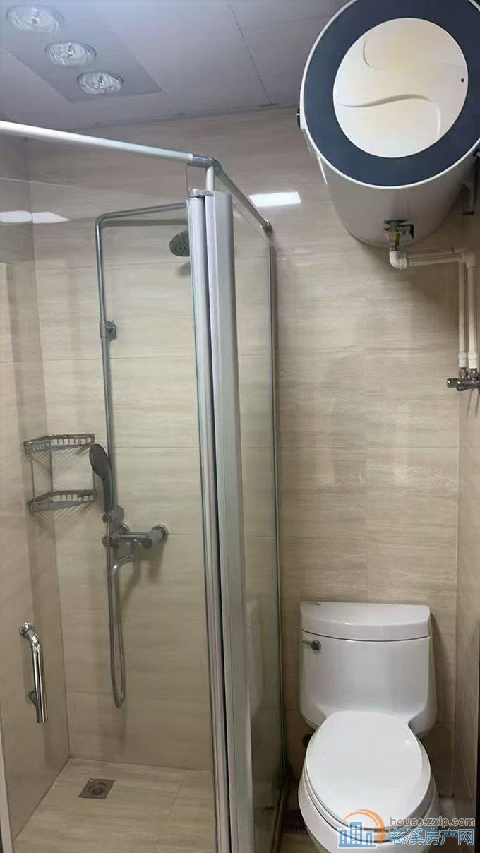 和润公寓70平一室一卫一客厅一洗衣房