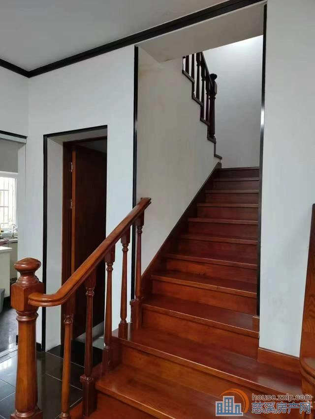 曙光家园玉兰苑别墅292平豪装428万