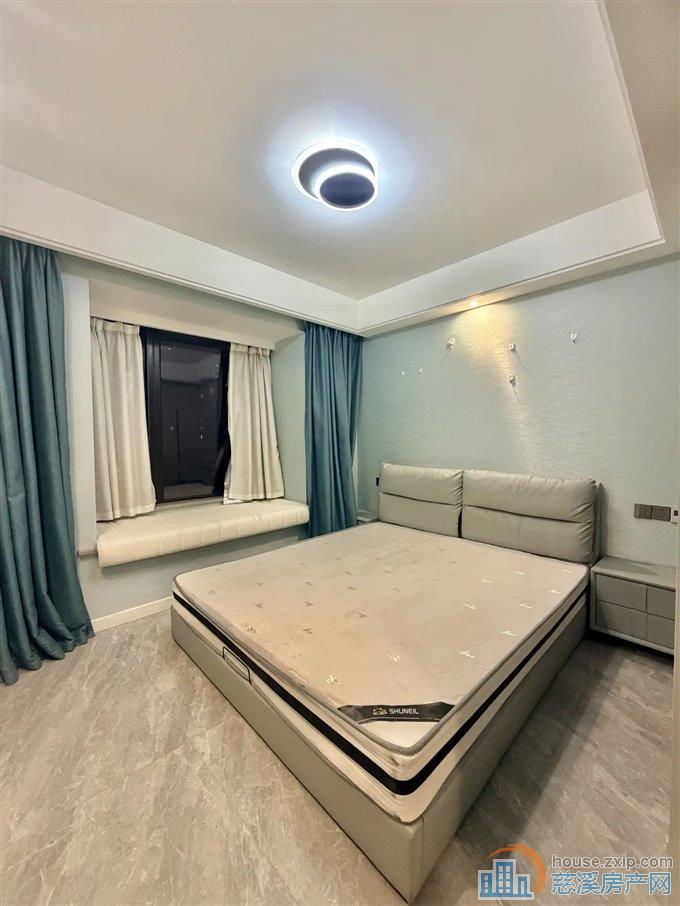 青樾府 精装131平方152万低总价