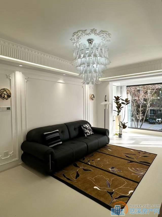 蔚蓝云图法式奶油风85平豪装110.6万