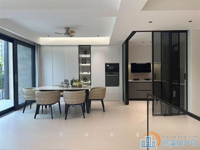 檀悦府下叠豪装200平方送院子