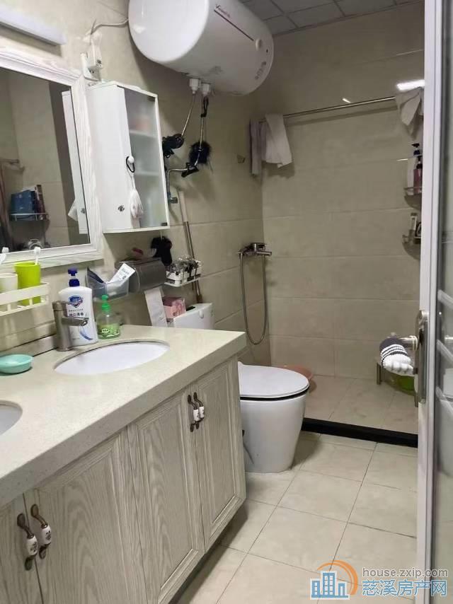 人和家园稀缺户型107平三室精装105万