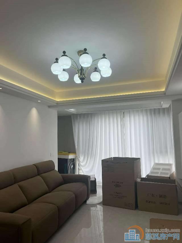 崇文府90平方精装