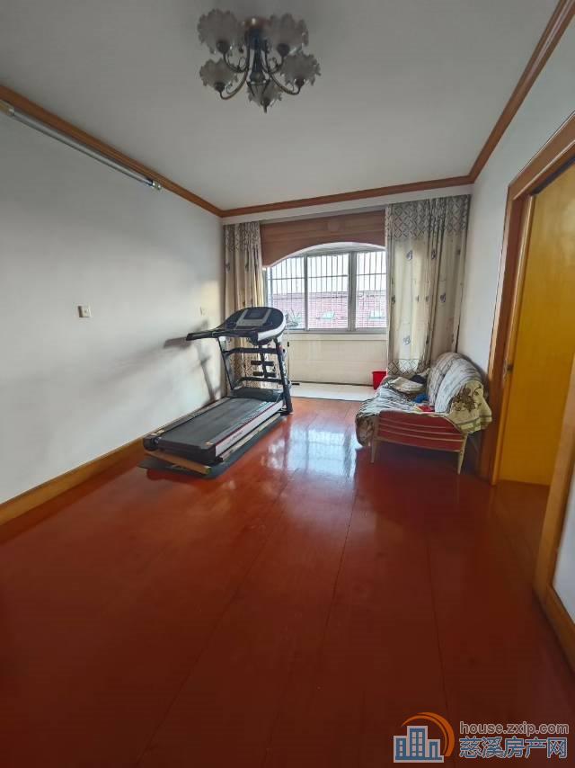 慈兴小区3楼74平方精装60万满5年