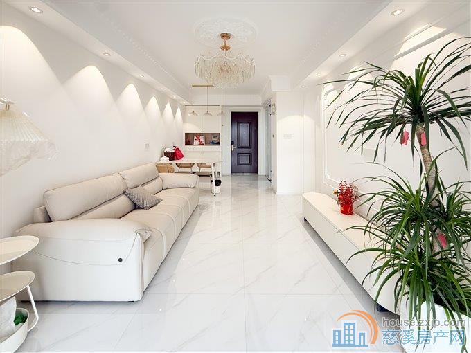 天铂佳苑93平 99.8万 精装修带车位