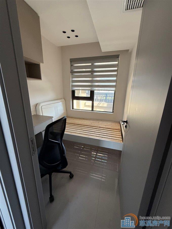 誉林府高层精装修低价出售