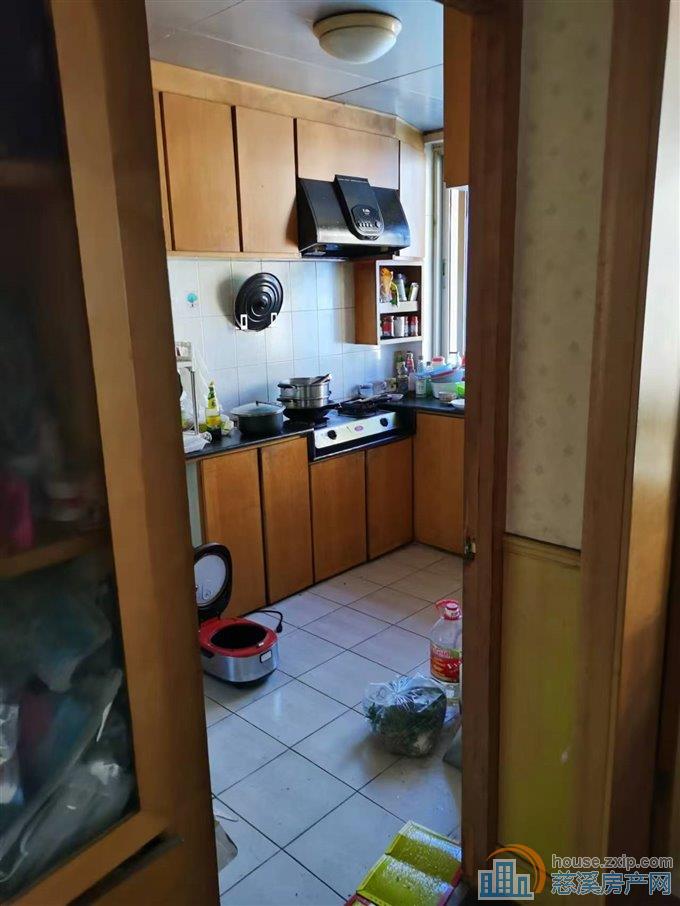 孙塘新村3楼83平装修干净78万可读实验