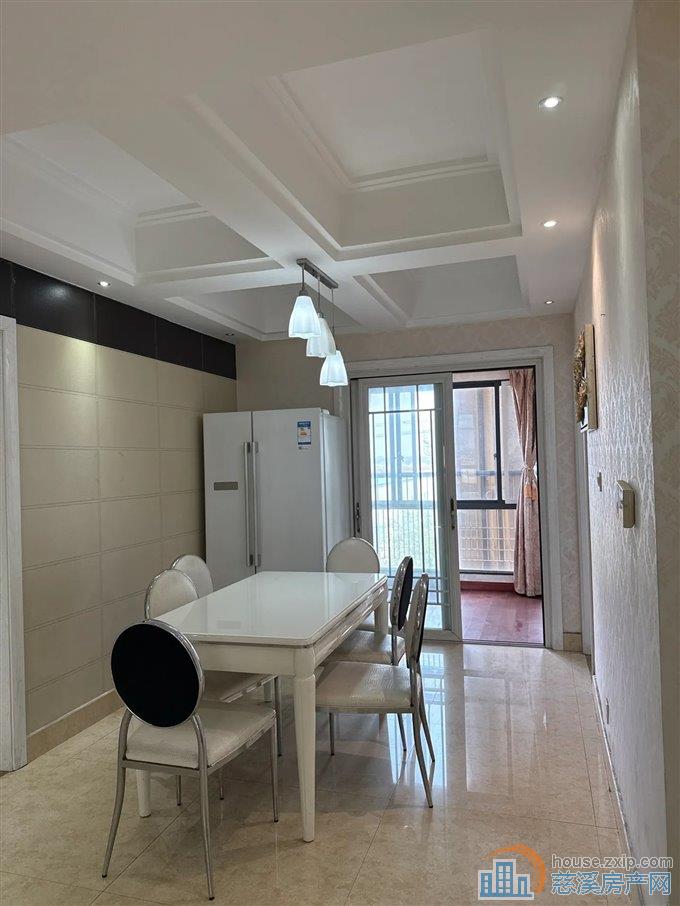 梵石花园 精装124平106万