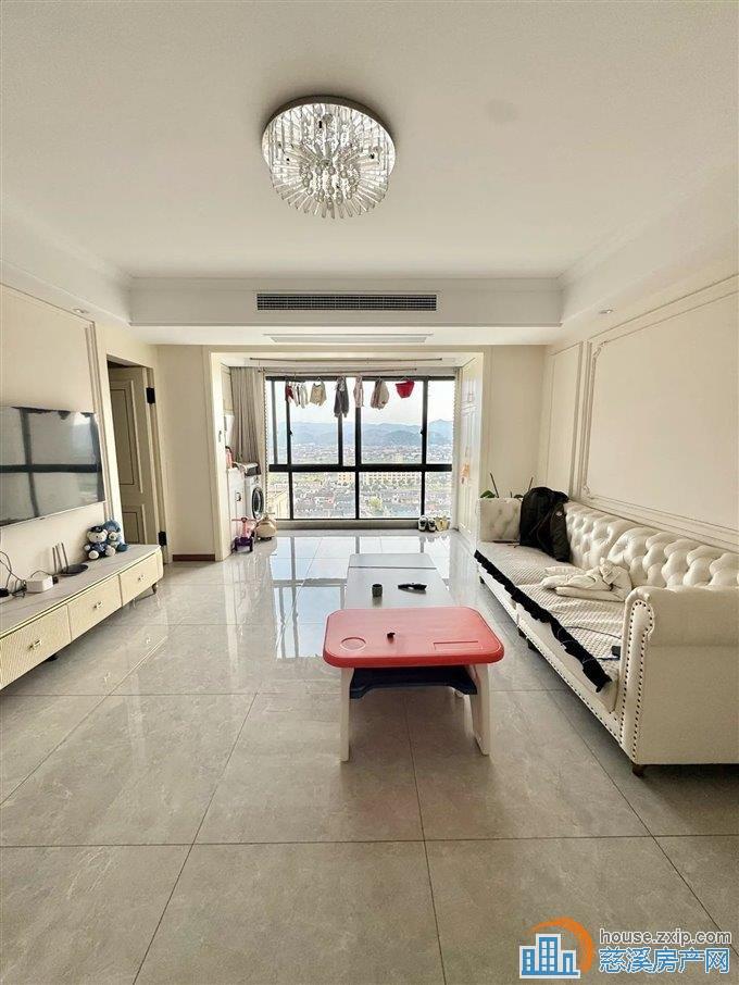 梧桐府 143平 精装 158万 楼层好