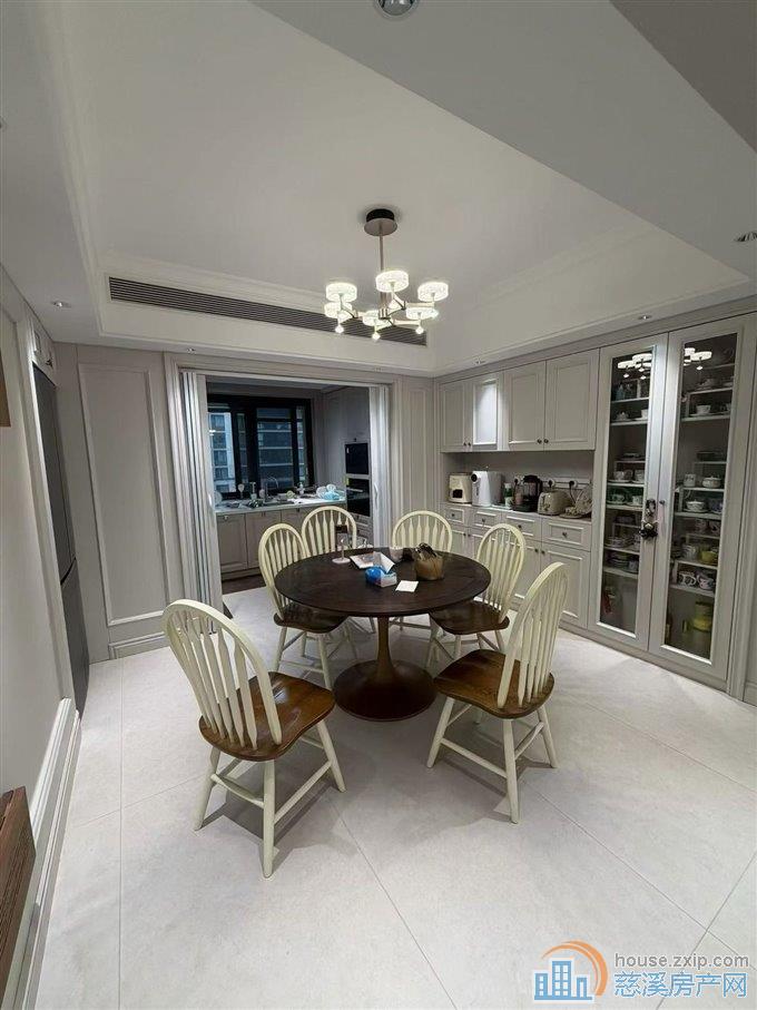 保利俯院江南电梯洋房总高10层