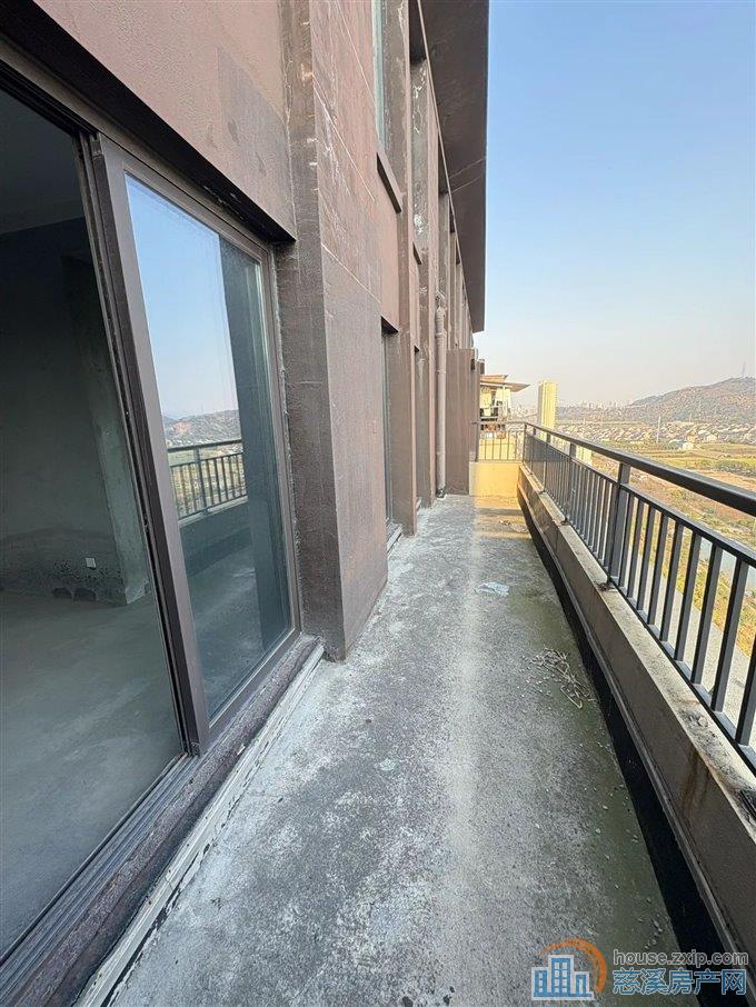 特价 翡丽湾 一梯一户 三间朝南