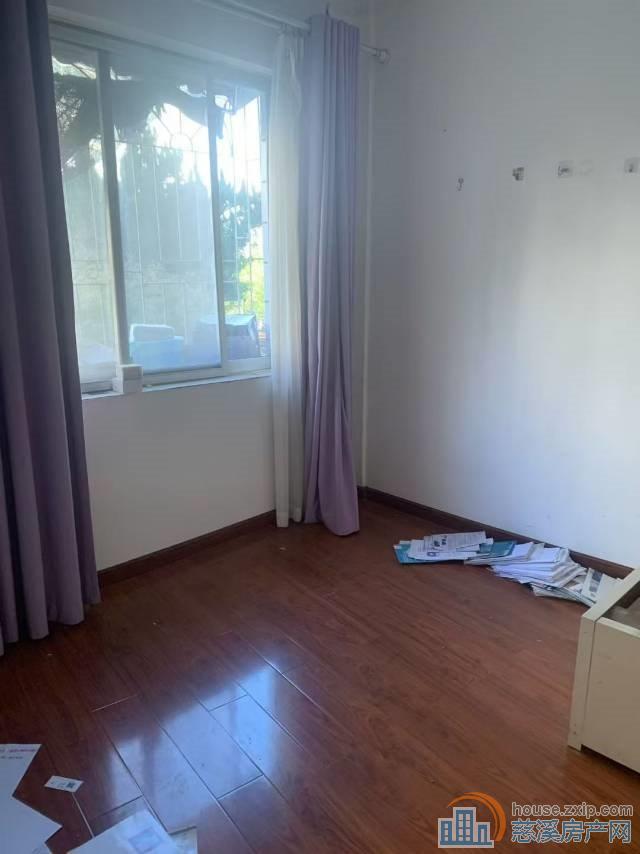 新城中心精装2楼88平十架63.8万