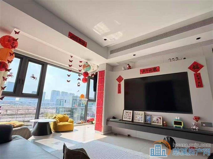 中交玉辰园 精装修 带车位 急卖