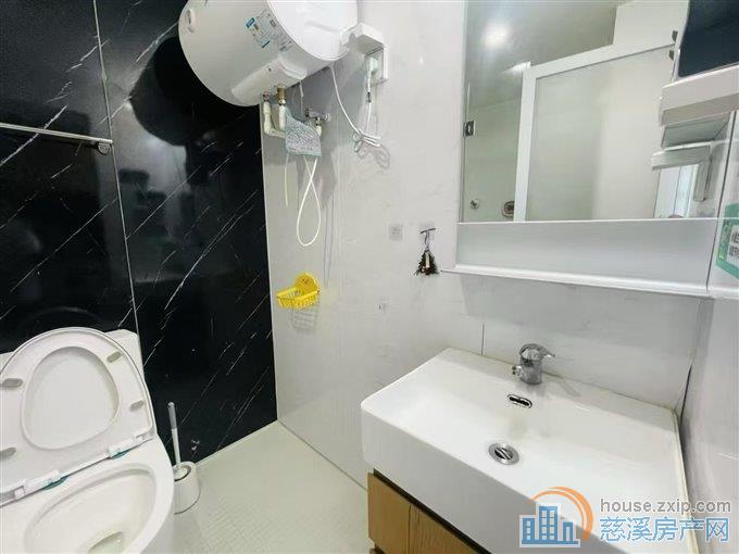 海铂中心多套出租！！