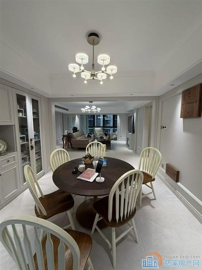 保利俯院江南电梯洋房总高10层