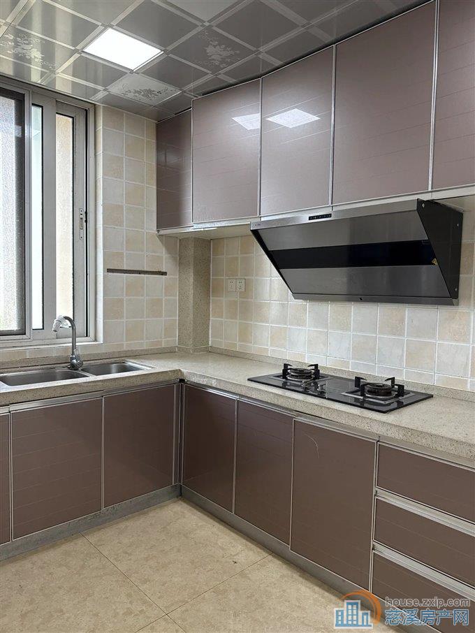 梵石花园 精装124平106万