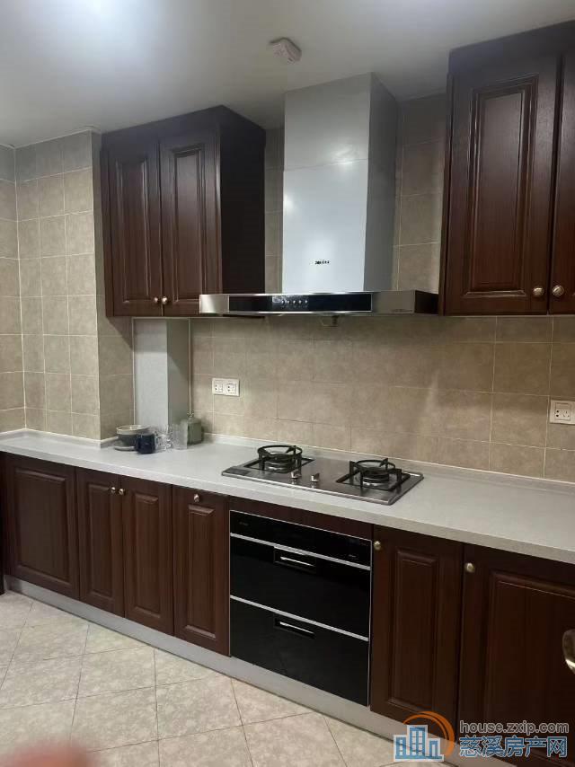 金地鸿悦高档小区电梯房189平279.8