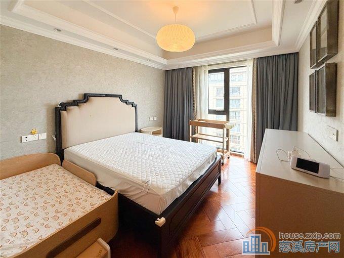 绿城玫瑰园272平680万豪装送双车位