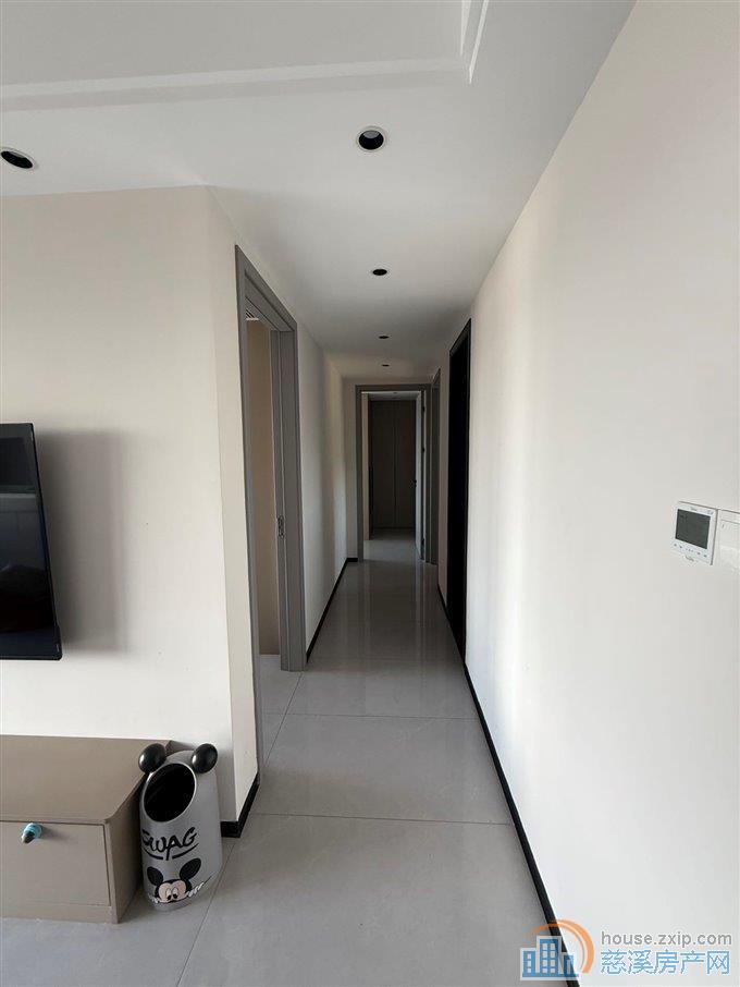 誉林府高层精装修低价出售