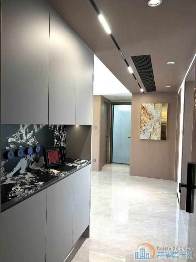 蔚蓝云图85平豪装楼层佳119.8万