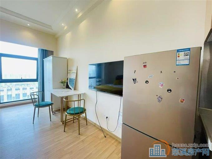 海铂中心多套出租！！