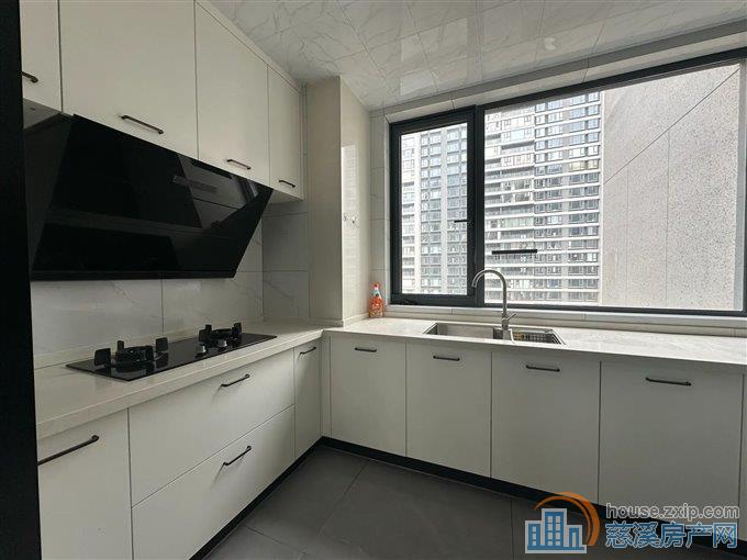 卓越湖樾云著花苑