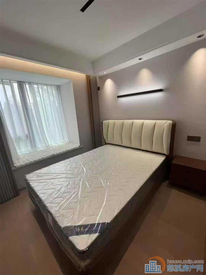 蔚蓝云图85 平方 不是第一排 