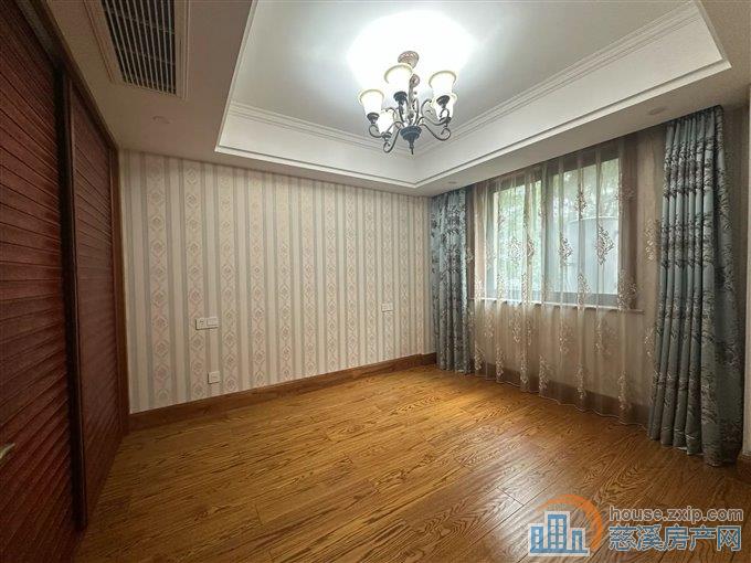 金色港湾 一复二 实际使用有 228平