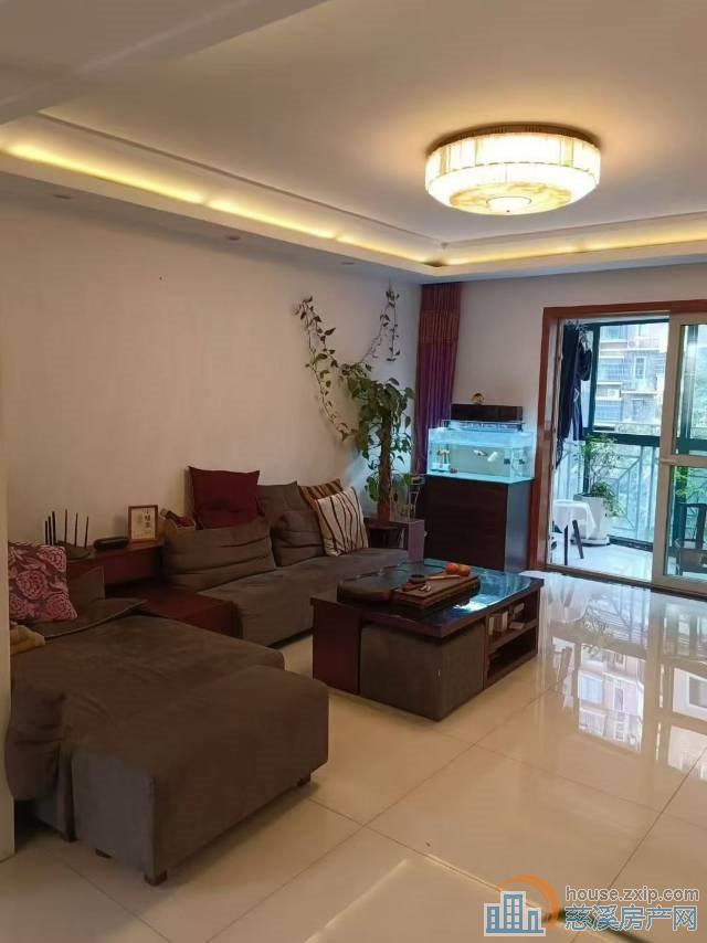 东方明珠恒温楼138平老精装132.8万