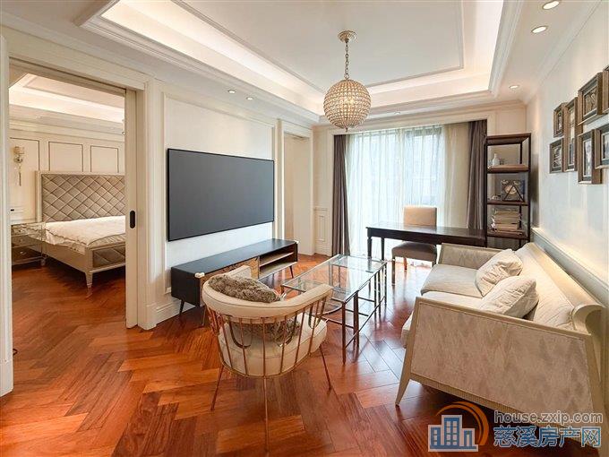 绿城玫瑰园272平680万豪装送双车位