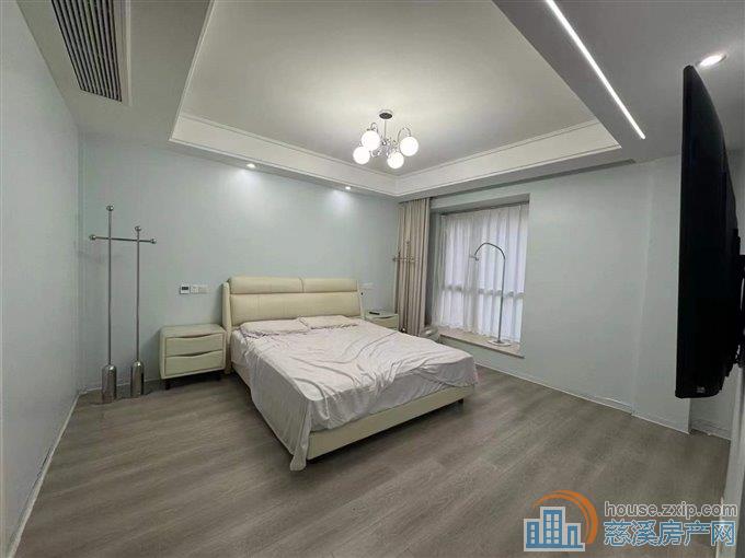 天赐家园叠墅自住婚房豪装 大厅调高客厅