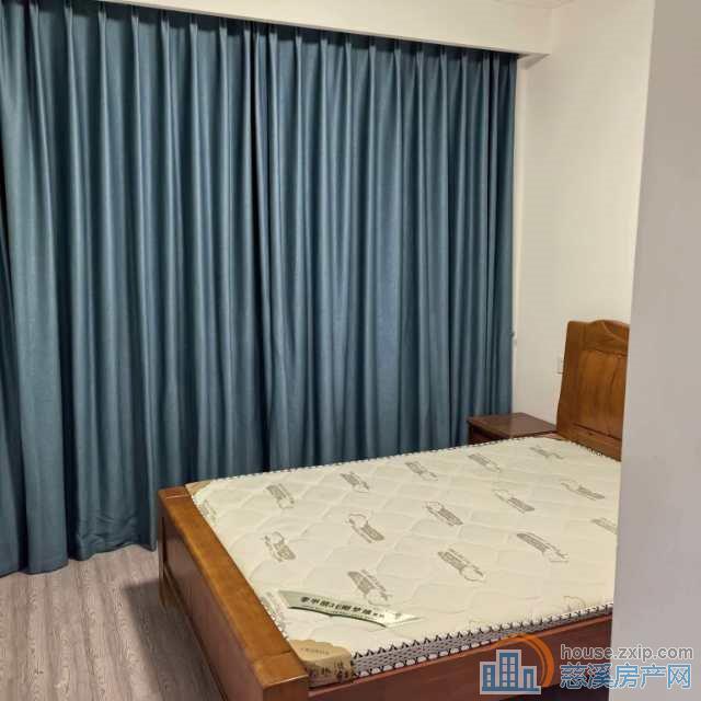 出租鸣北小区105平,2600