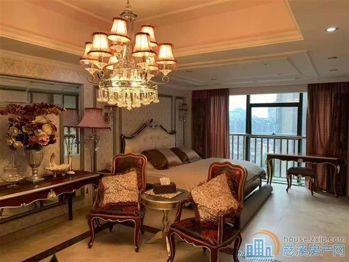 中央大厦豪装56平35万,钥匙在