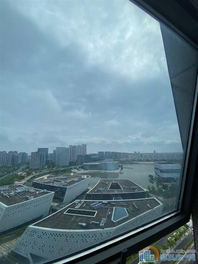 海铂中心总价不到40个就能坐享明月湖景观