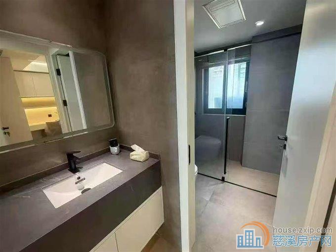 保利君悦湾豪华精装修带地暖中央空调直接房