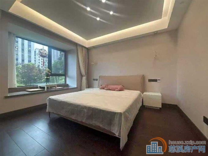 阅江府133平精装228万可读书