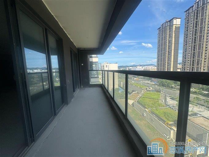 江樾潮启 洋房139平方 楼层好 带车位