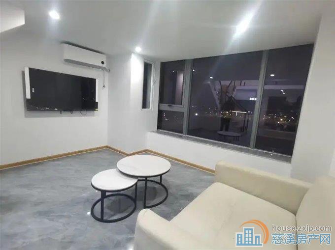 聚美公寓 商业公寓 复式 朝东 精装修