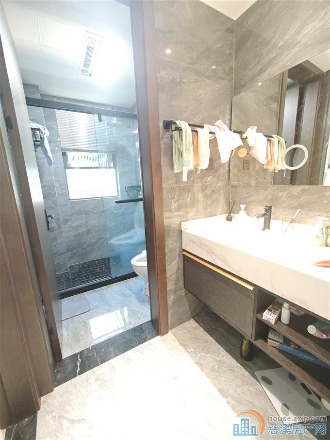 中梁泊景庭143+车位豪华装修送家电家具