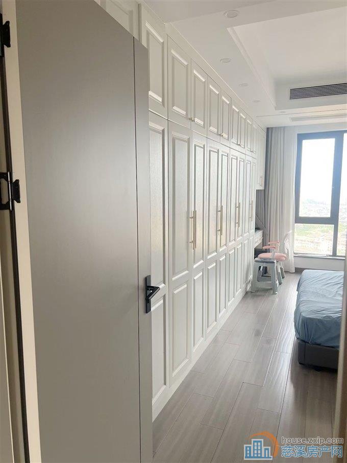 特价嘉景园自住精装带车位储藏间直接房源