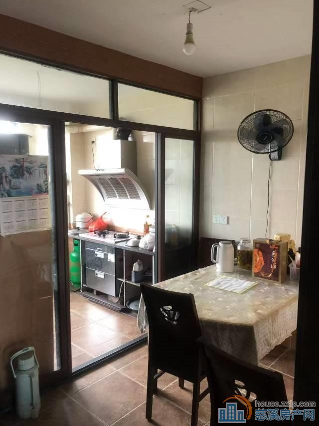 长河春江丽景五楼带阁楼150平精装75万