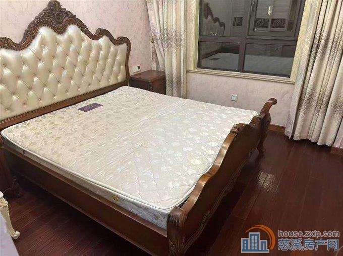 出租橡树湾商务区自住3室3700元
