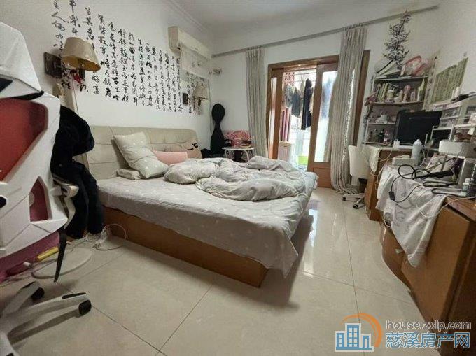 景观花苑二期52平朝南48万拎包入住