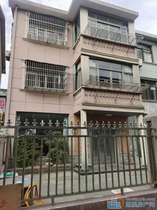 白河小区273平老精2间3楼国有458万