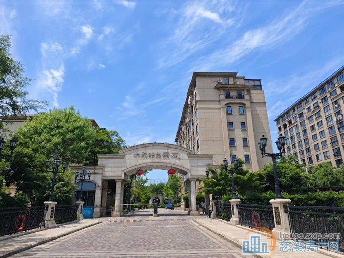 中梁泊景庭洋房143平车位精装220万