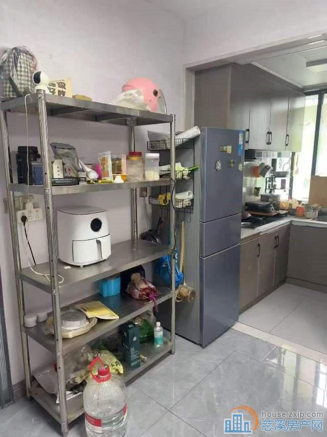 城东新村2楼57平两房上林无占用满两年