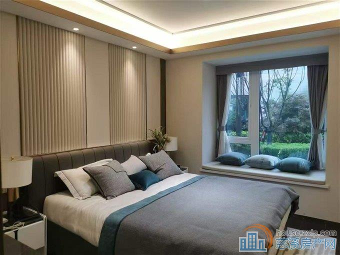 东源芳满庭83平精装3室68万