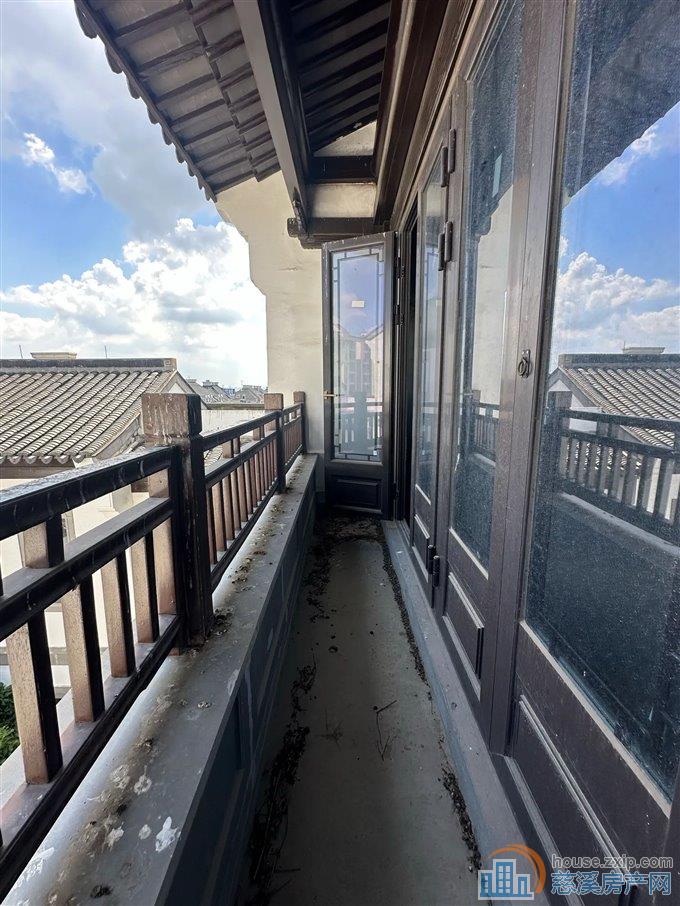 峙山庄园别墅 774平方 668万 急卖